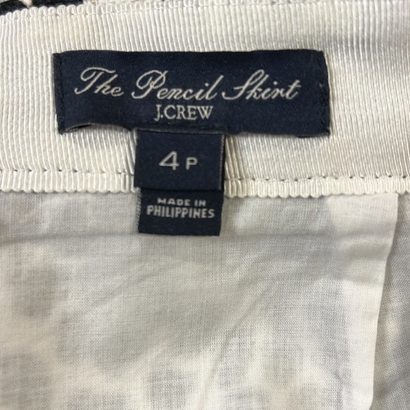 J. Crew Leopard print 100% cotton pencil skirt size 4P - Picture 8 of 9